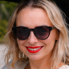 Freelancer Olesya Z. — Ukraine, Mykolaiv. Core skill — Interface Design (UI/UX), 3D Modeling