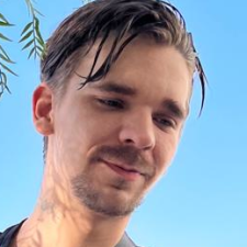 Freelancer Denis O. — Georgia, Батуми. Core skill — Data Processing, Text Translation