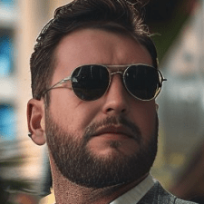 Freelancer Yevhen L. — Ukraine, Vinnytsia. Core skill — AI & Machine Learning, Interior Design