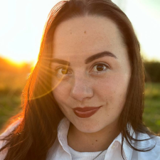 Freelancer Svitlana M. — Ukraine, Rovno. Core skill — Presentations, Social Media Page Design