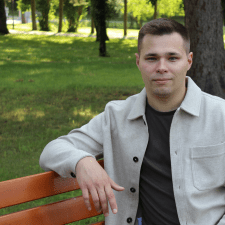 Freelancer Oleksandr L. — Ukraine, Kyiv. Core skill — Social Media Marketing (SMM), HTML & CSS