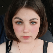 Freelancer Olena R. — Ukraina, Pawlograd. Specjalizacja — Copywriting, Obróbka zdjęć