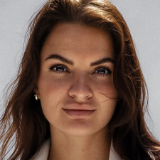Freelancer Olena C. — Ukraina, Dniepr. Specjalizacja — AI graphic, AI video