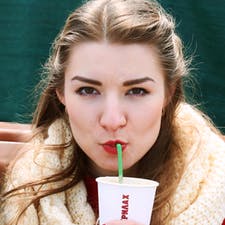Freelancer Olesya Z. — Ukraina, Kijów. Specjalizacja — Pisanie artykułów, Edycja i korekta tekstu