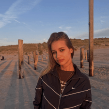 Freelancer Yelyzaveta K. — Ukraine, Lvov. Core skill — Web Design, Web Programming