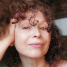 Freelancer Larysa V. — Ukraine, Kyiv. Core skill — AI Art, Poems, Songs & Prose