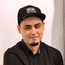 Freelancer Konstantin M. — Ukraina, Kijów. Specjalizacja — Identyfikacja wizualna, Projektowanie dla poligrafii