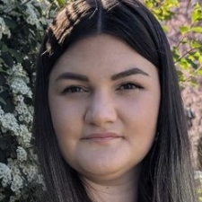 Freelancer Marta K. — Ukraine, Mykolaiv. Core skill — Text Translation, Copywriting