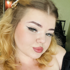 Freelancer Hristina M. — Ukraine, Khmelnitskyi. Core skill — Text Translation, Transcribing