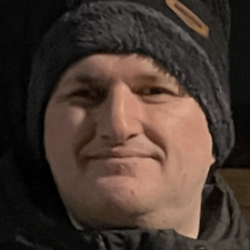 Freelancer Maksym H. — Polska, Wrocław. Specjalizacja — Pisanie artykułów, Copywriting
