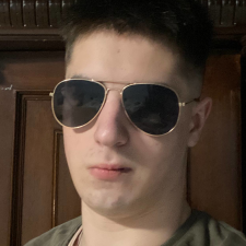 Freelancer Mykhailo N. — Czechy. Specjalizacja — AI graphic, AI tekst