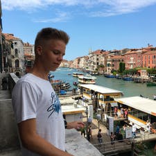 Фрилансер Михаил С. — Украина, Днепр. Специализация — Копирайтинг, Английский язык