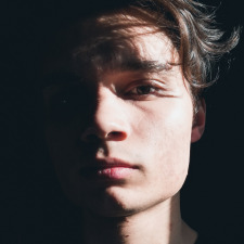 Freelancer Oleksandr B. — Ukraine, Krivoi Rog. Fachgebiet — Zeichnungen & Diagramme, Musik