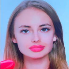 Freelancer Aleksandra K. — Spain, Valencia. Core skill — Online Stores & E-commerce, Content Management