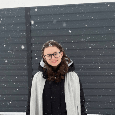Freelancer Nadiya D. — Ukraine. Core skill — Banners, Interface Design (UI/UX)