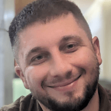 Freelancer Nazarii F. — Hiszpania. Specjalizacja — AI i uczenie maszynowe, E-mail marketing