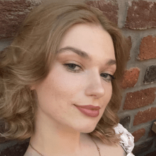 Фрилансер Alina N. — Украина, Киев. Специализация — Перевод текстов, E-mail маркетинг