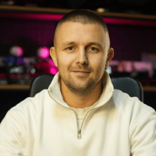 Заказчик Микола К. — Украина, Киев.
