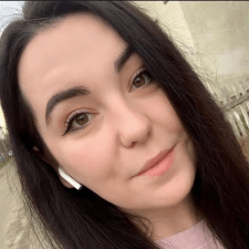 Freelancer Oksana K. — Ukraina, Nadwórna. Specjalizacja — Edycja i korekta tekstu, AI tekst