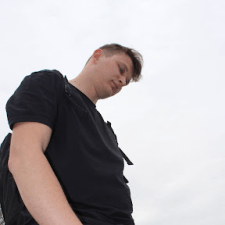 Freelancer Oleg P. — Ukraine, Kharkiv. Core skill — Python, Javascript and Typescript