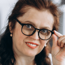 Freelancer Olena G. — Ukraine, Kharkiv. Core skill — Web Design, Interface Design (UI/UX)