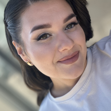 Freelancer Oleno L. — Ukraine, Odessa. Core skill — Social Media Page Design, Content Management