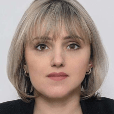 Freelancer Olena S. — Ukraine, Kamenskoye. Core skill — Testing & QA