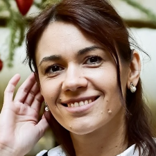 Freelancer Olesia L. — Poland, Krakow. Core skill — Presentations, Customer Support