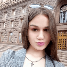 Freelancer Olga B. — Ukraina, Czerkasy. Specjalizacja — Tłumaczenie tekstów, Loga
