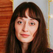 Freelancer Olha B. — Ukraine, Mankovka. Core skill — Website Development, Presentations
