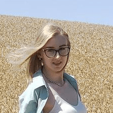Фрилансер Ольга В. — Украина, Чортков. Специализация — Дизайн интерфейсов (UI/UX), Дизайн сайтов
