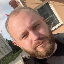 <em>Назар</em> Почоменко