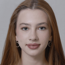Оля Антонова