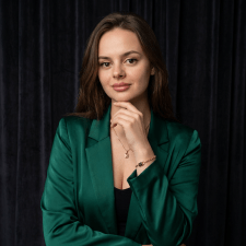 Freelancer Olha M. — Canada, Calgary. Core skill — Video Creation by Artificial Intelligence, Photography