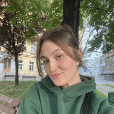 Freelancer Inesa P. — Ukraina. Specjalizacja — Projektowanie stron internetowych, Projektowanie aplikacji mobilnych