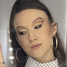 Freelancer Polina P. — Ukraina, Zaporoże. Specjalizacja — Design przedmiotów, Loga