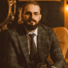 Freelancer Viktor B. — Ukraine, Kyiv. Core skill — Interface Design (UI/UX), Banners
