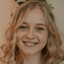 Freelancer Yuliya P. — Ukraine, Kyiv. Core skill — Photo Processing, Text Translation