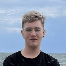 Freelancer Bogdan K. — Ukraina, Kijów. Specjalizacja — Javascript & Typescript, C i C++