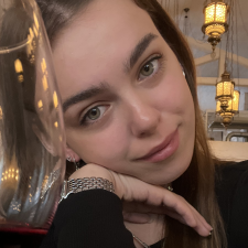 Freelancer Sophia O. — Ukraina, Ostrog. Specjalizacja — Pisanie artykułów, Copywriting
