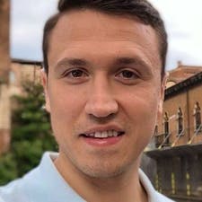 Артем Гречкосей