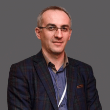 Zleceniodawca Sergey M. — Ukraina, Kijów.