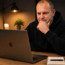 Freelancer Ro S. — Ukraina, Dniepr. Specjalizacja — Python, C i C++