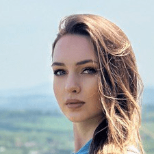 Фрилансер Oleksandra S. — Украина. Специализация — Иллюстрации и рисунки, Дизайн визиток