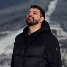 Freelancer Oleksandr M. — Ukraina, Kijów. Specjalizacja — Edycja audio i wideo, Menedżer treści