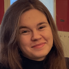 Freelancer Sofiia Z. — Ukraine, Kharkiv. Specialization — Speaker & Voice Services, Articles & Blog Posts