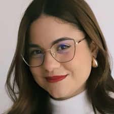 Freelancer Sofiia H. — Ukraine, Kyiv. Core skill — Web Design, Interface Design (UI/UX)