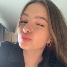Freelancer Sofia M. — Ukraine. Core skill — Presentations, English