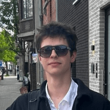 Freelancer Mykyta S. — Ukraina, Odessa. Specjalizacja — Tłumaczenie tekstów, Projekty krajobrazu i projektowanie
