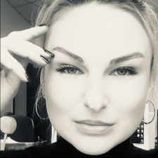 Фрилансер Inna T. — Украина. Специализация — Векторная графика, Логотипы
